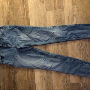 Old Navy women’s Light Blue Skinny Jeans